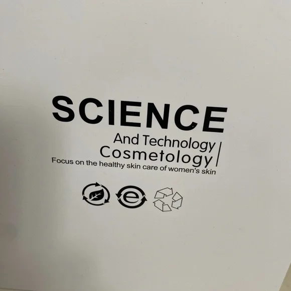 LED Light Therapy Mask - Picture 9 of 15